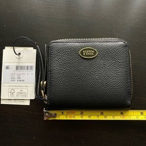 SCOTCH & SODA Unisex Black Leather Zip Wallet